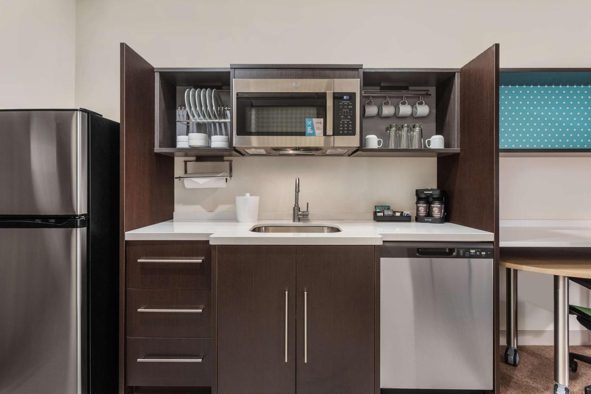 Home2 Suites By Hilton Cedar Rapids Westdale Exteriör bild