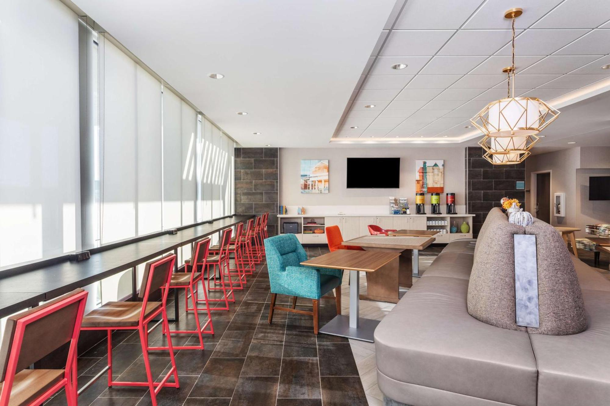 Home2 Suites By Hilton Cedar Rapids Westdale Exteriör bild